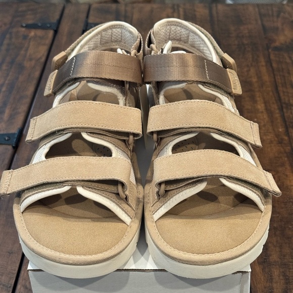UGG Goldencoast Multistrap Sandal